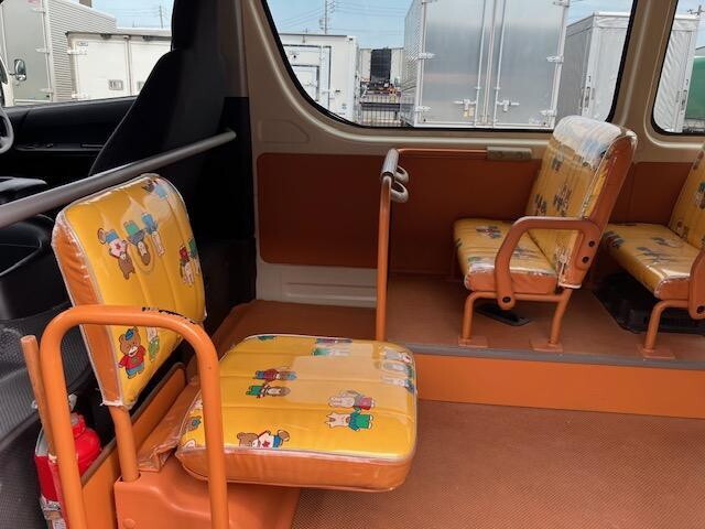 トヨタハイエース園児バス[写真27]