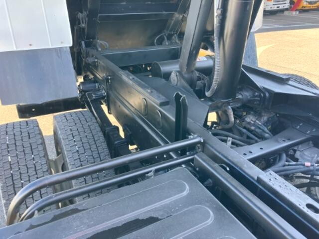 三菱ふそうファイターダンプ中型（4t）[写真14]