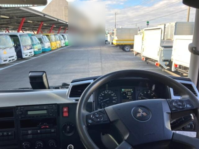 三菱ふそうファイターダンプ中型（4t）[写真28]