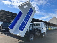 三菱ふそうファイターダンプ中型（4t）[写真02]