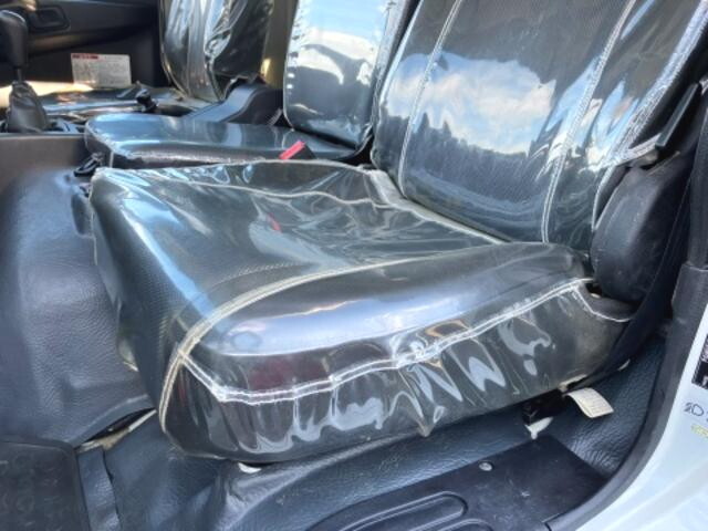 三菱ふそうファイターダンプ中型（4t）[写真36]