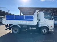 三菱ふそうファイターダンプ中型（4t）[写真07]