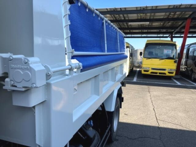 三菱ふそうファイターダンプ中型（4t）[写真08]