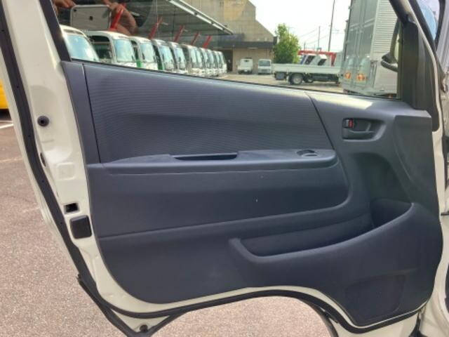 トヨタハイエース園児バス[写真32]