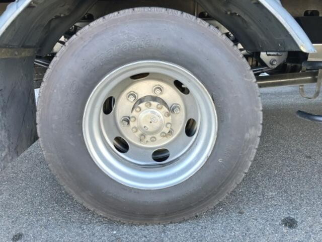 日野レンジャー平ボディ中型（4t）[写真20]