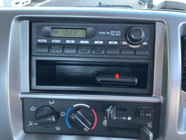 日野レンジャー平ボディ中型（4t）[写真31]