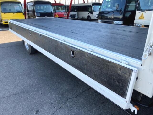 日野レンジャー平ボディ中型（4t）[写真07]