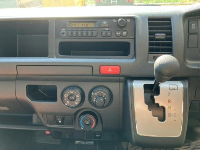 トヨタハイエース園児バス[写真16]