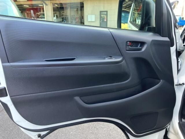 トヨタハイエース冷凍車（冷蔵車）小型（2t・3t）[写真37]