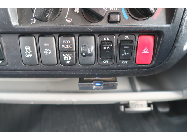 日野デュトロアルミバン小型（2t・3t）[写真21]