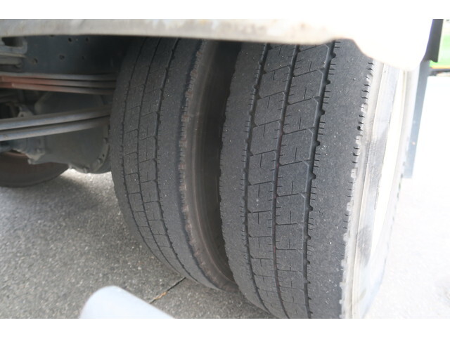 日野デュトロアルミバン小型（2t・3t）[写真30]