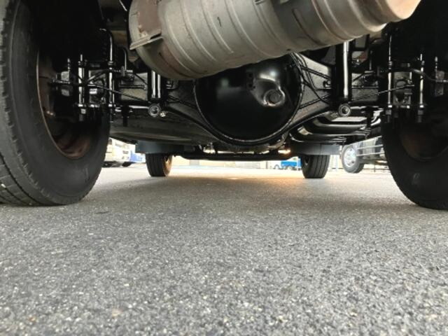 三菱ふそうキャンター平ボディ小型（2t・3t）[写真14]