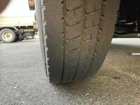 三菱ふそうキャンター平ボディ小型（2t・3t）[写真18]