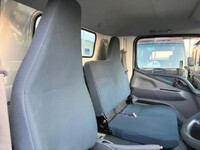 三菱ふそうキャンター平ボディ小型（2t・3t）[写真33]