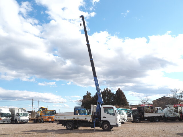三菱ふそうキャンタークレーン5段小型（2t・3t）[写真11]