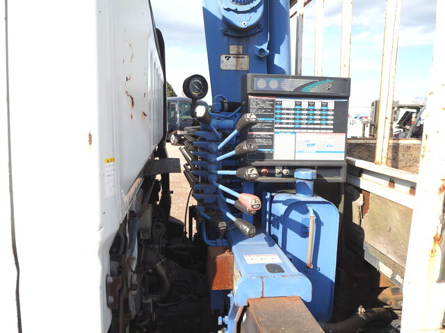 三菱ふそうキャンタークレーン5段小型（2t・3t）[写真13]