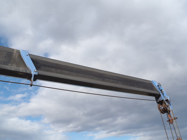 三菱ふそうキャンタークレーン5段小型（2t・3t）[写真18]