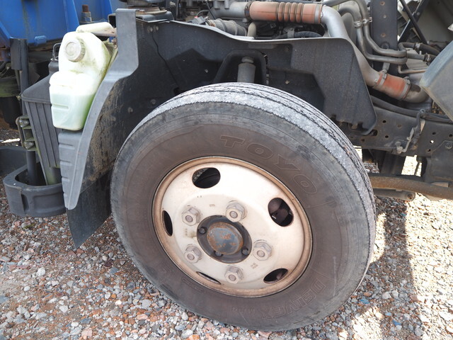 三菱ふそうキャンタークレーン5段小型（2t・3t）[写真23]