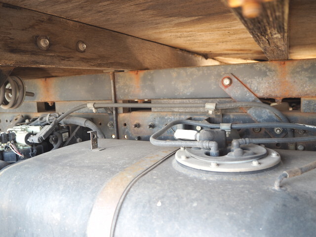 三菱ふそうキャンタークレーン5段小型（2t・3t）[写真26]