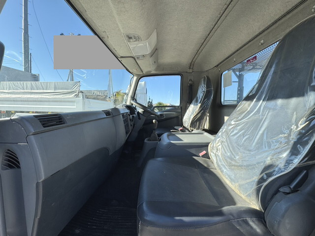 三菱ふそうファイターコンテナ専用車中型（4t）[写真11]