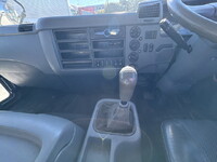 三菱ふそうファイターコンテナ専用車中型（4t）[写真13]