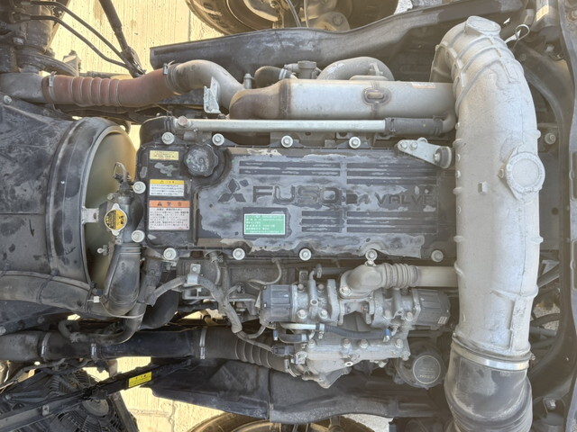 三菱ふそうファイターコンテナ専用車中型（4t）[写真16]