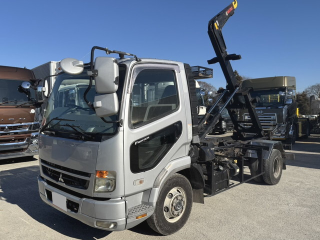 三菱ふそうファイターコンテナ専用車中型（4t）[写真23]