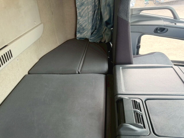 三菱ふそうスーパーグレートタンク車（タンクローリー）大型（10t）[写真16]