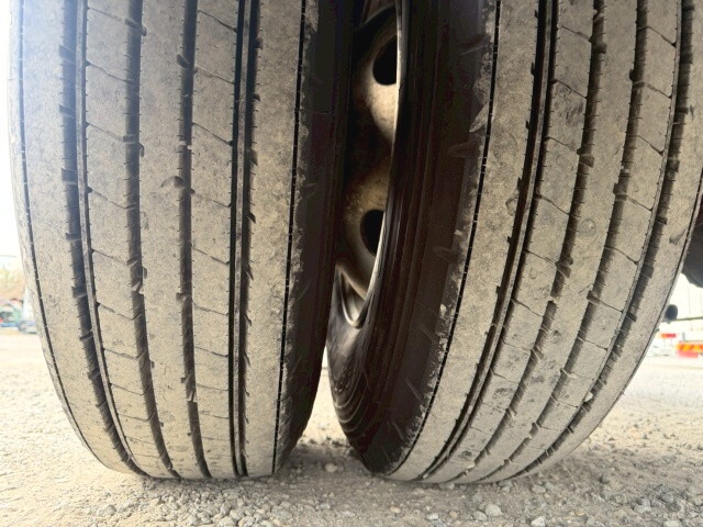 三菱ふそうスーパーグレートタンク車（タンクローリー）大型（10t）[写真39]