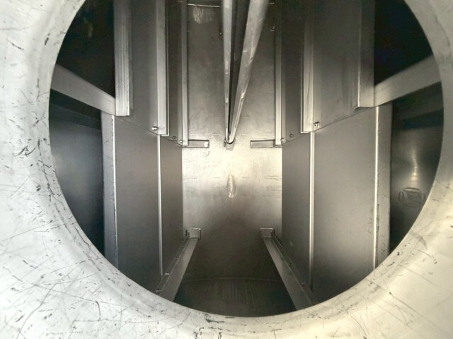 三菱ふそうスーパーグレートタンク車（タンクローリー）大型（10t）[写真08]