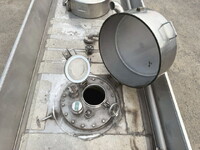 三菱ふそうスーパーグレートタンク車（タンクローリー）大型（10t）[写真10]