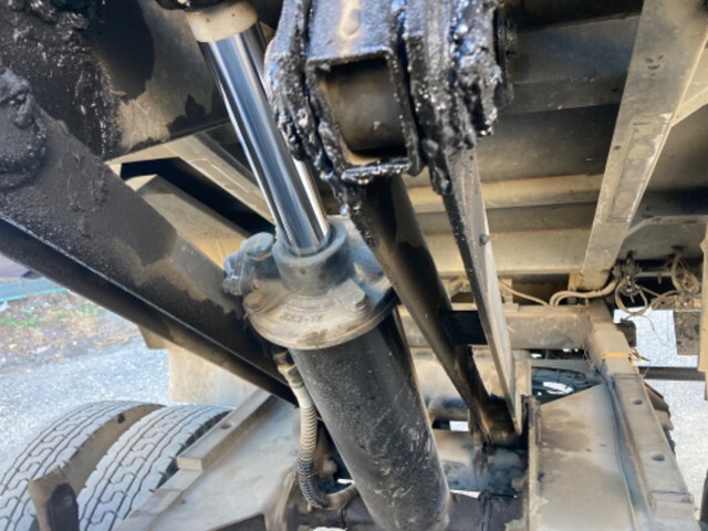 いすゞフォワードダンプ中型（4t）[写真13]