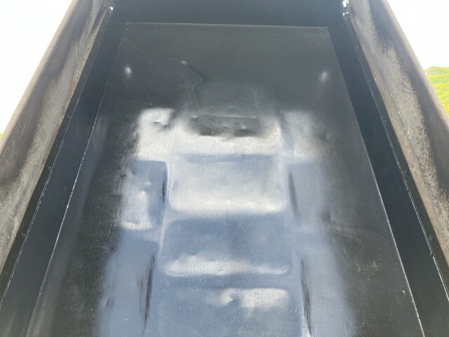 いすゞフォワードダンプ中型（4t）[写真13]