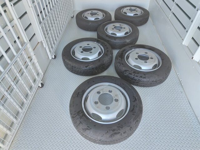 日野デュトロ幌車小型（2t・3t）[写真24]