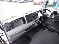 三菱ふそうキャンターアルミバン小型（2t・3t）[写真36]