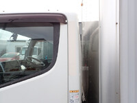 三菱ふそうキャンターアルミバン小型（2t・3t）[写真41]