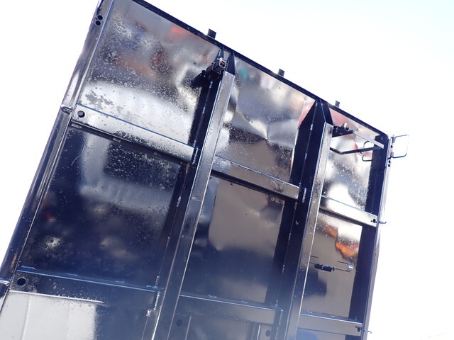 いすゞフォワードダンプ中型（4t）[写真11]