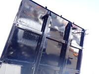 いすゞフォワードダンプ中型（4t）[写真12]