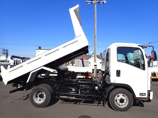 いすゞフォワードダンプ中型（4t）[写真18]