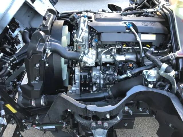 三菱ふそうキャンター平ボディ小型（2t・3t）[写真16]