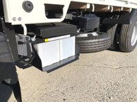 三菱ふそうキャンター平ボディ小型（2t・3t）[写真30]