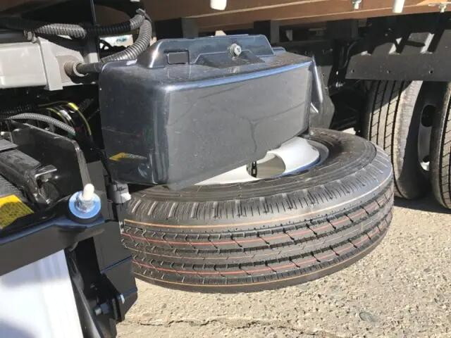 三菱ふそうキャンター平ボディ小型（2t・3t）[写真30]