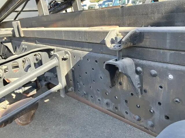 いすゞエルフセーフティローダー小型（2t・3t）[写真16]