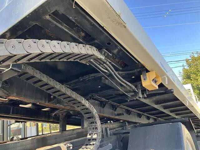 いすゞエルフセーフティローダー小型（2t・3t）[写真24]