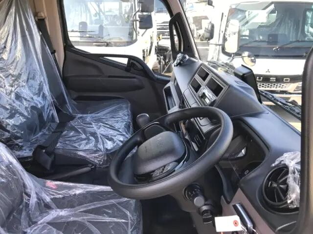 三菱ふそうキャンターパッカー車（塵芥車）小型（2t・3t）[写真05]