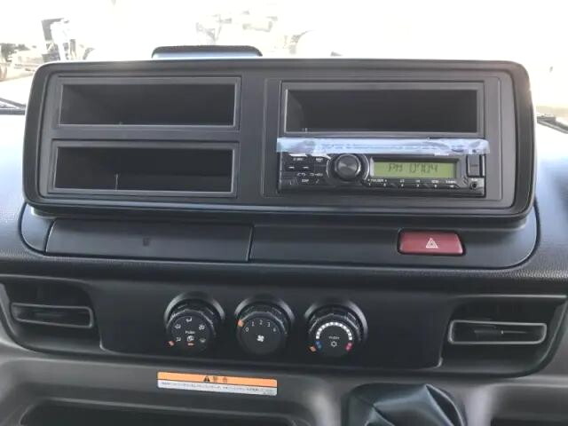 三菱ふそうキャンターパッカー車（塵芥車）小型（2t・3t）[写真09]