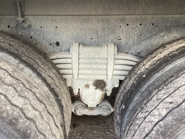 いすゞギガダンプ大型（10t）[写真13]