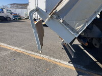 いすゞギガダンプ大型（10t）[写真16]