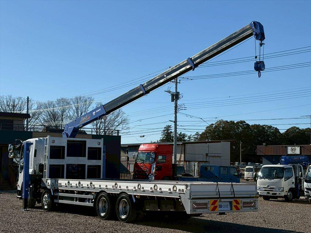 いすゞギガセルフクレーン4段大型（10t）[写真10]