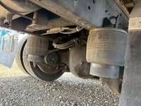 UDトラックスクオン冷蔵冷凍ウイング大型（10t）[写真18]